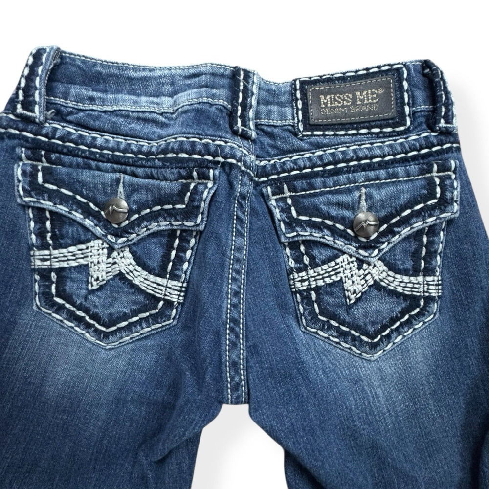 Miss Me Irene Bermuda‎ Denim Shorts Flap Embroidered Pocket Mid Rise Size 26